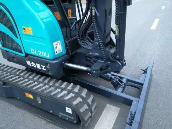 DL20U液壓小型挖掘機(jī)--熱銷農(nóng)用挖掘機(jī)