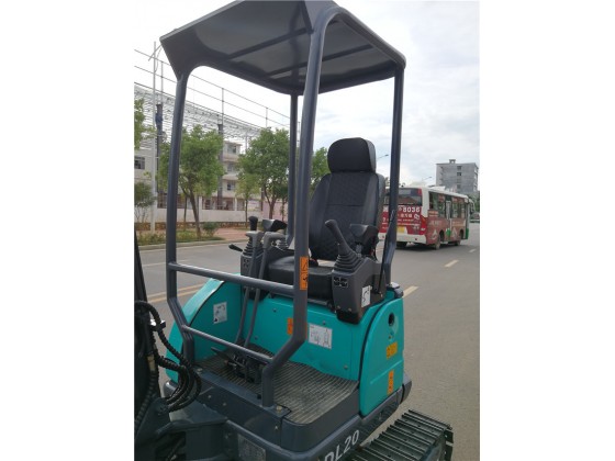 熱銷款德力20U小型挖掘機(jī)